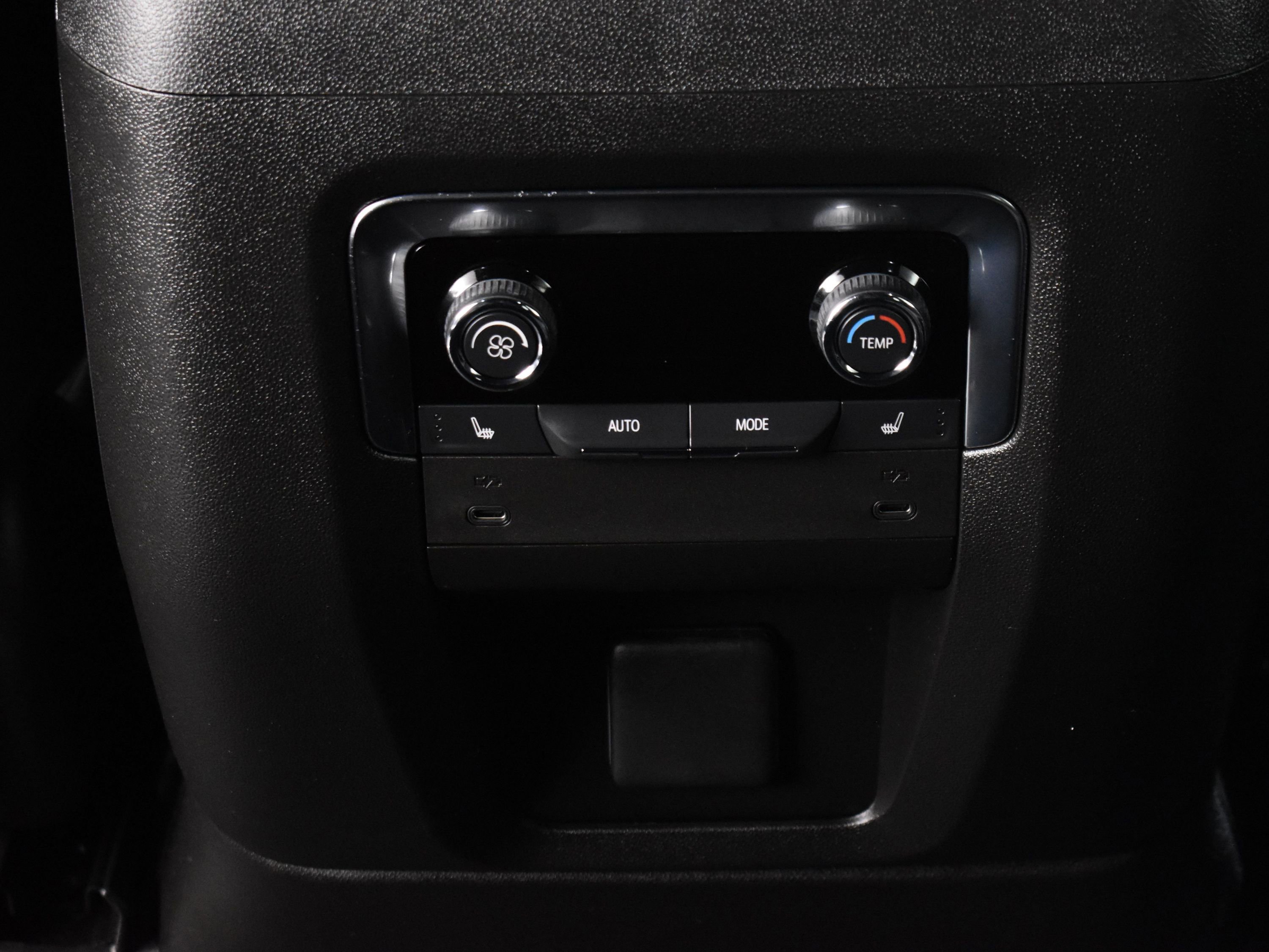 Used 2025 Chevrolet Tahoe RST w/ RST Capability Package image 29