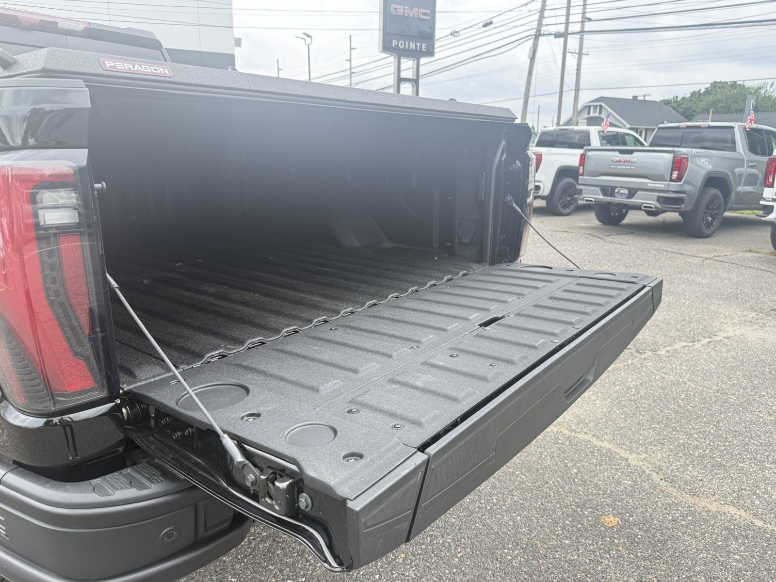 Used 2026 GMC Sierra 2500 AT4X w/ AT4X AEV Edition AWD/4WD image 13