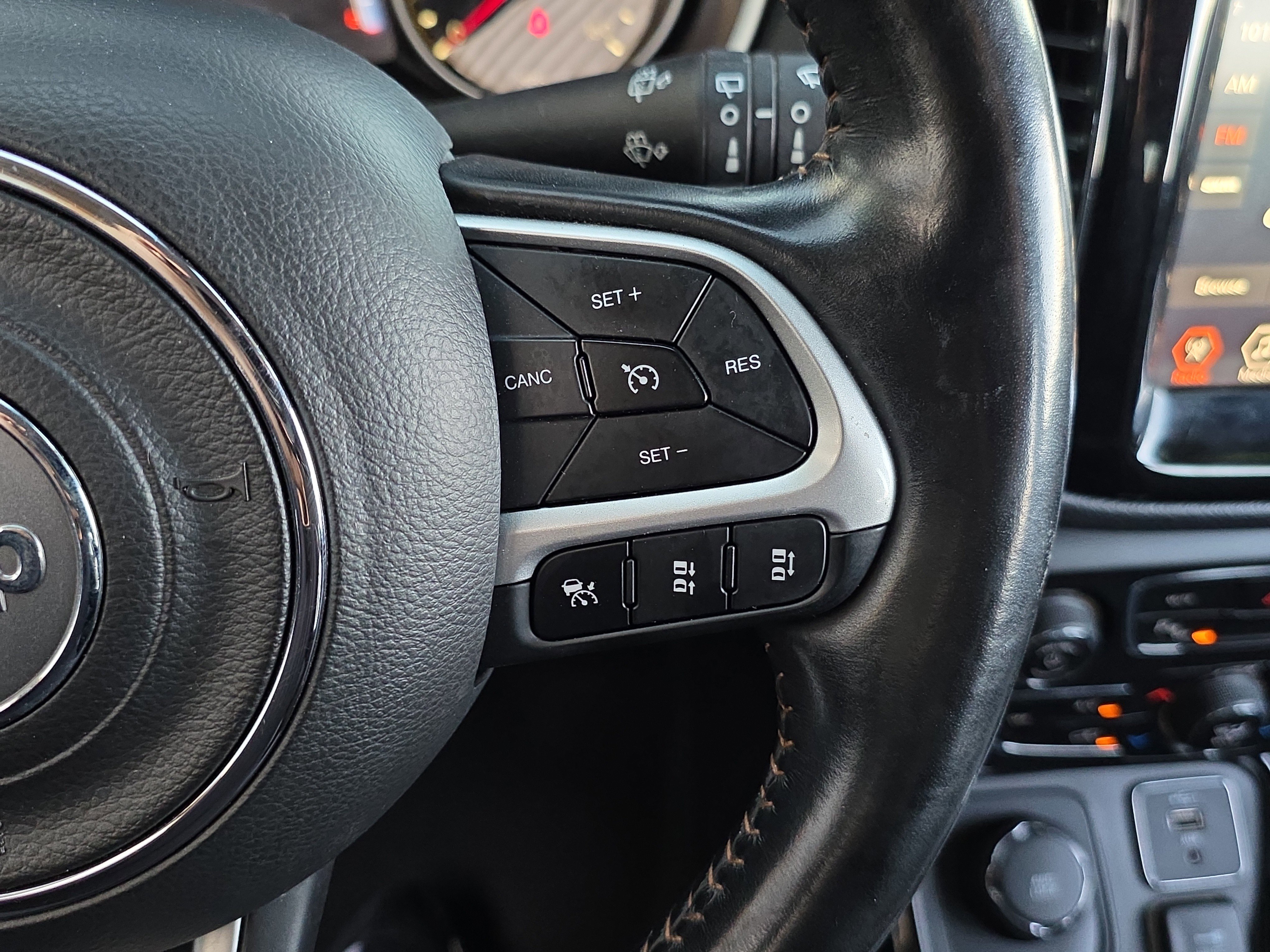 Used 2021 Jeep Compass Limited image 15