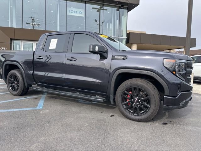 Used 2022 GMC Sierra 1500 Elevation w/ Elevation Premium Package image 5