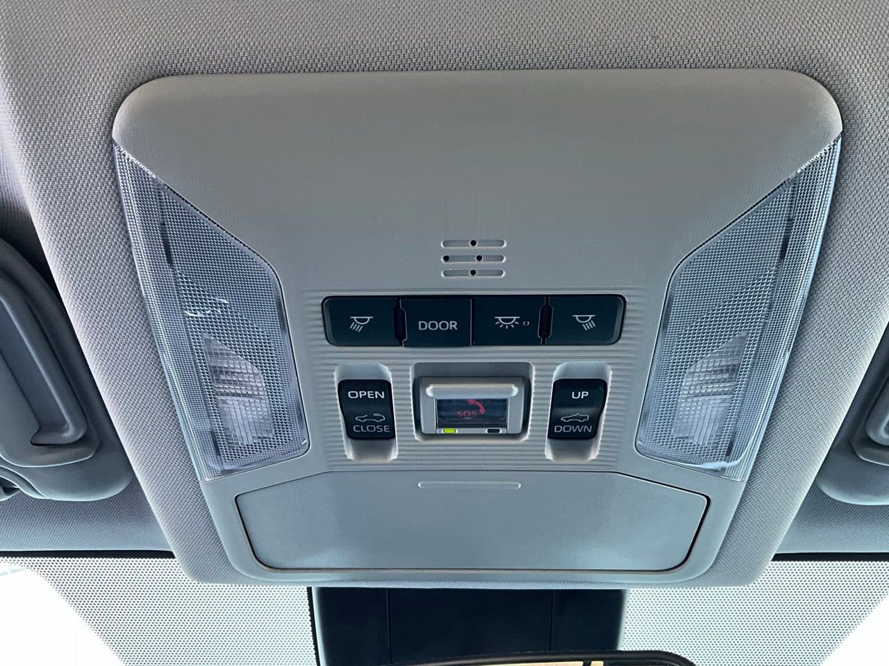 Used 2025 Toyota RAV4 XLE image 17