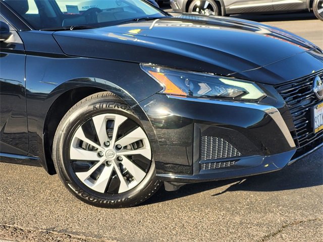 Certified 2025 Nissan Altima 2.5 S image 9