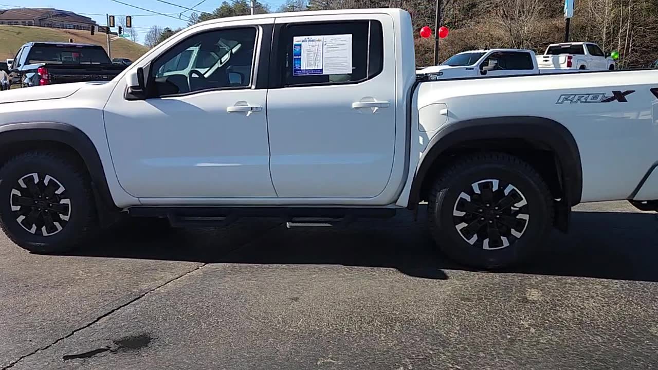 Used 2022 Nissan Frontier Pro-X image 4
