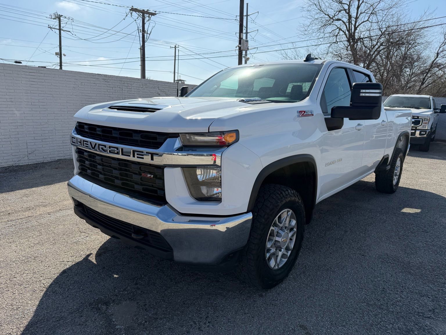 Used 2023 Chevrolet Silverado 2500 LT image 1