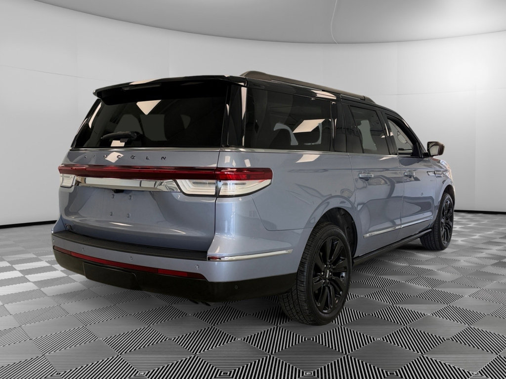 Used 2023 Lincoln Navigator L Black Label AWD/4WD image 8