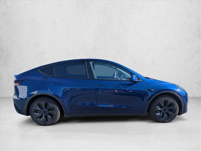 Used 2024 Tesla Model Y Long Range AWD/4WD image 4
