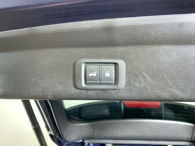 Used 2022 Mitsubishi Outlander SE image 32