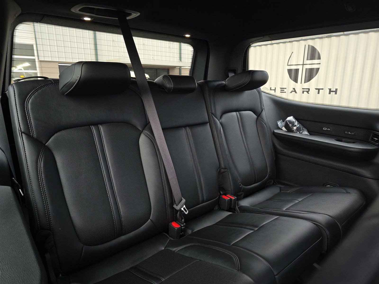 Used 2022 Jeep Wagoneer Series III w/ Flexible Seating Group image 20