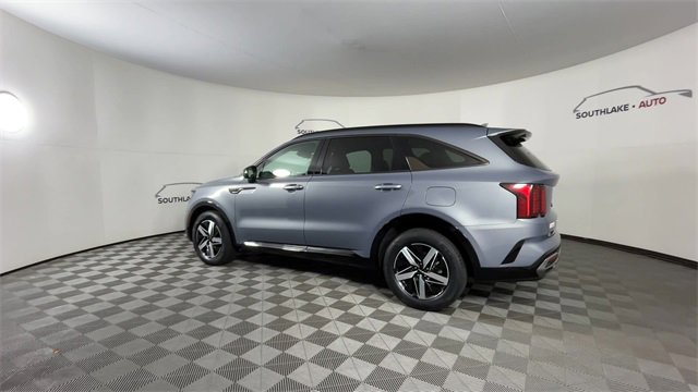 Certified 2022 Kia Sorento S w/ Panoramic Sunroof Package image 6