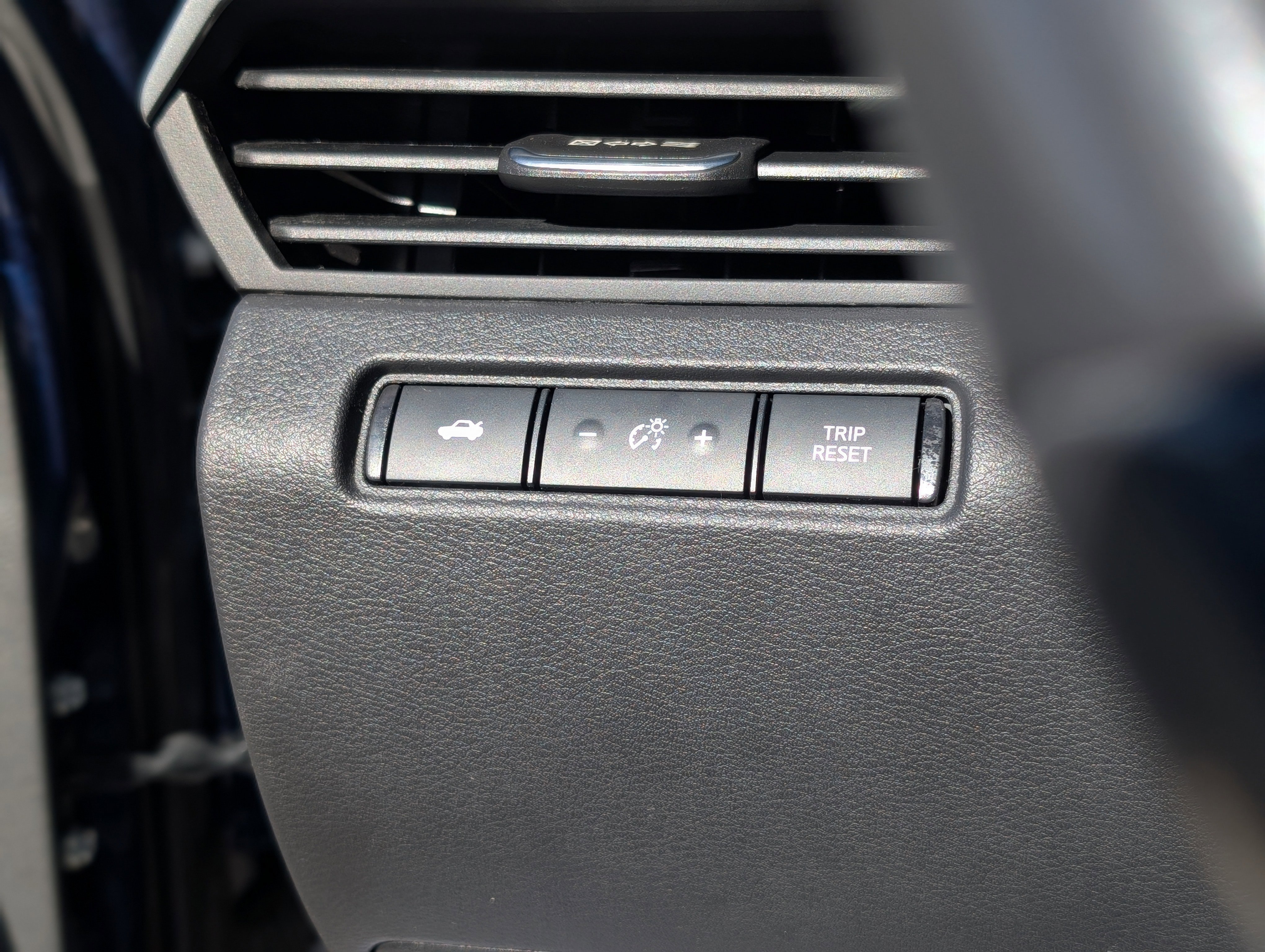 Used 2023 Nissan Altima 2.5 SR image 25