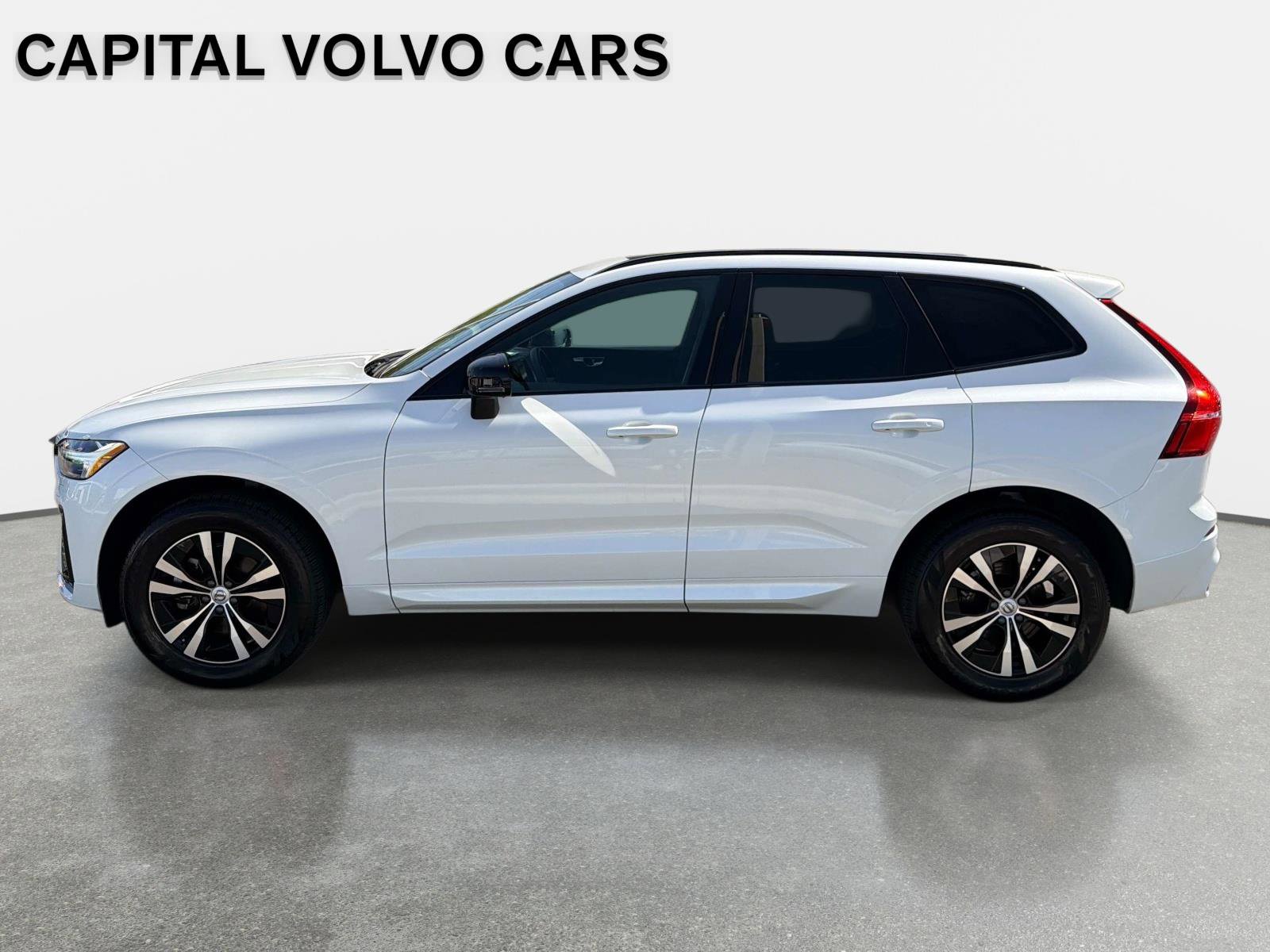 Certified 2025 Volvo XC60 B5 Core image 8