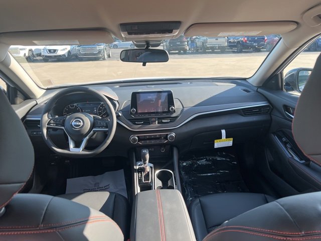 New 2025 Nissan Altima 2.5 SR image 10