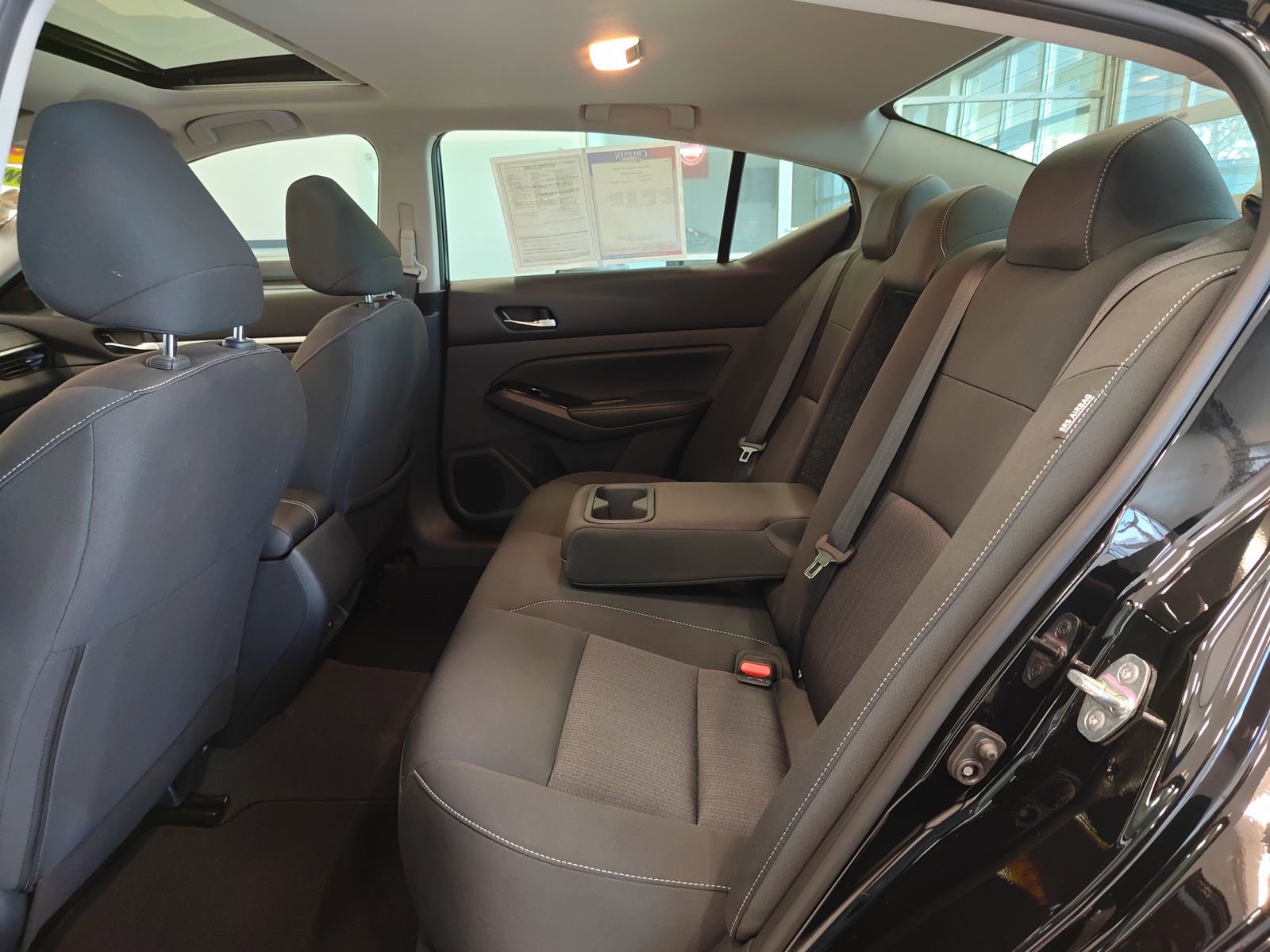 Used 2022 Nissan Altima 2.5 SV w/ SV Premium Package image 15