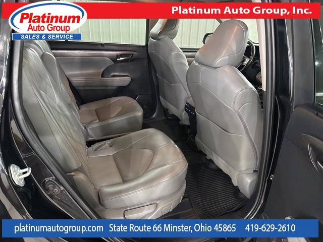 Used 2022 Toyota Highlander Platinum image 36