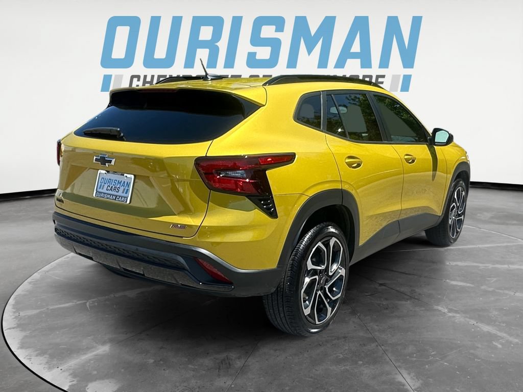 Used 2025 Chevrolet Trax RS FWD image 6