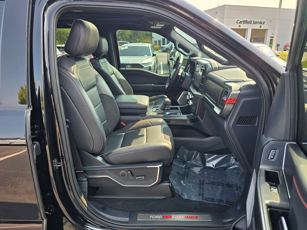 Used 2025 Ford F150 Raptor AWD/4WD image 29