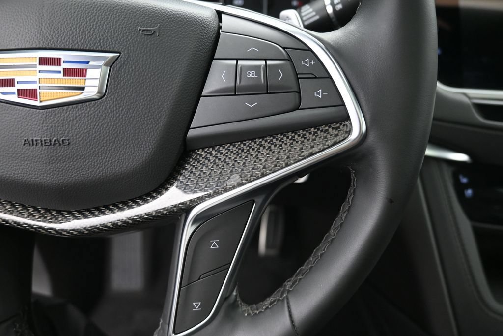 Used 2026 Cadillac XT5 Sportv w/ LPO, Floor Liner Package AWD/4WD image 15