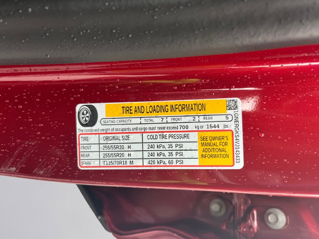 New 2027 Chevrolet Traverse LT w/ Sun and Wheel Package FWD image 20