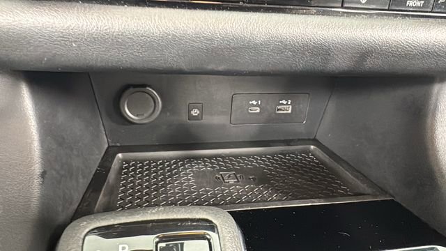 Certified 2025 Nissan Pathfinder SL image 29