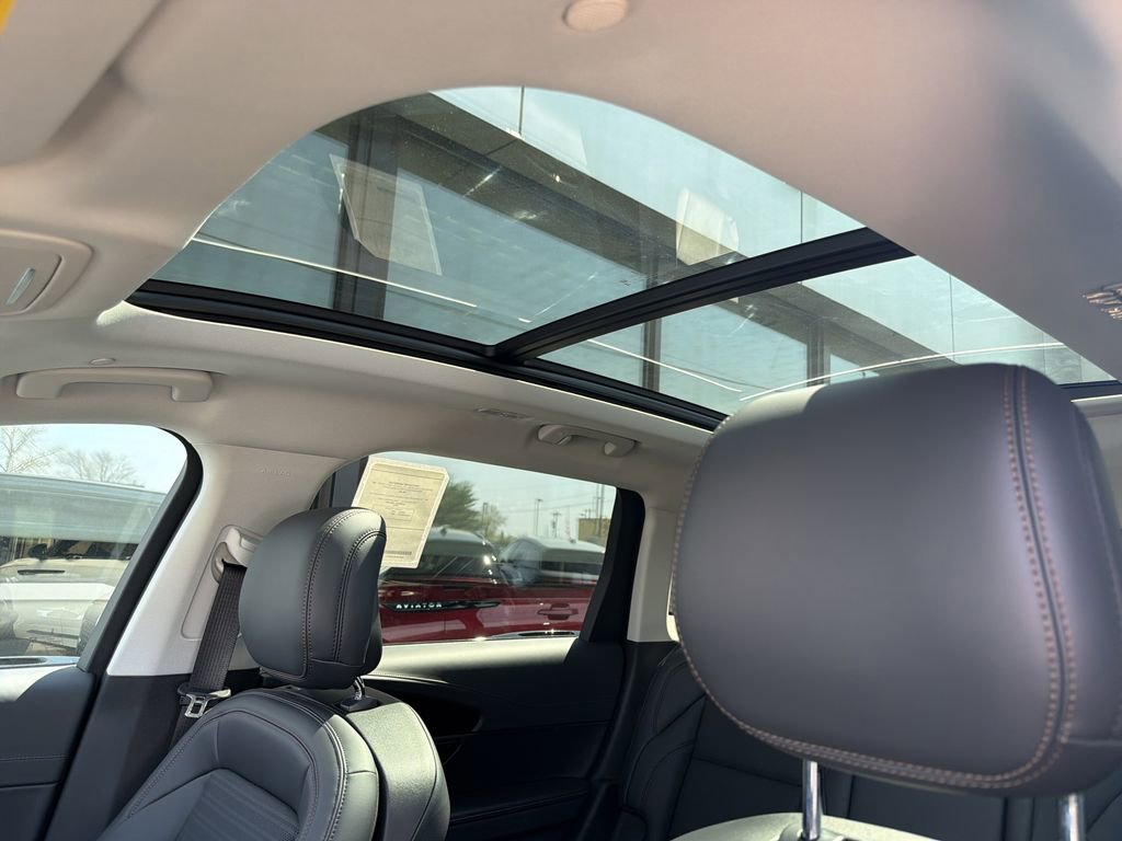 New 2026 Lincoln Nautilus Reserve w/ Jet Appearance Package image 11