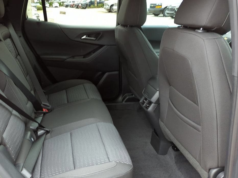 New 2027 Chevrolet Equinox LT FWD image 22