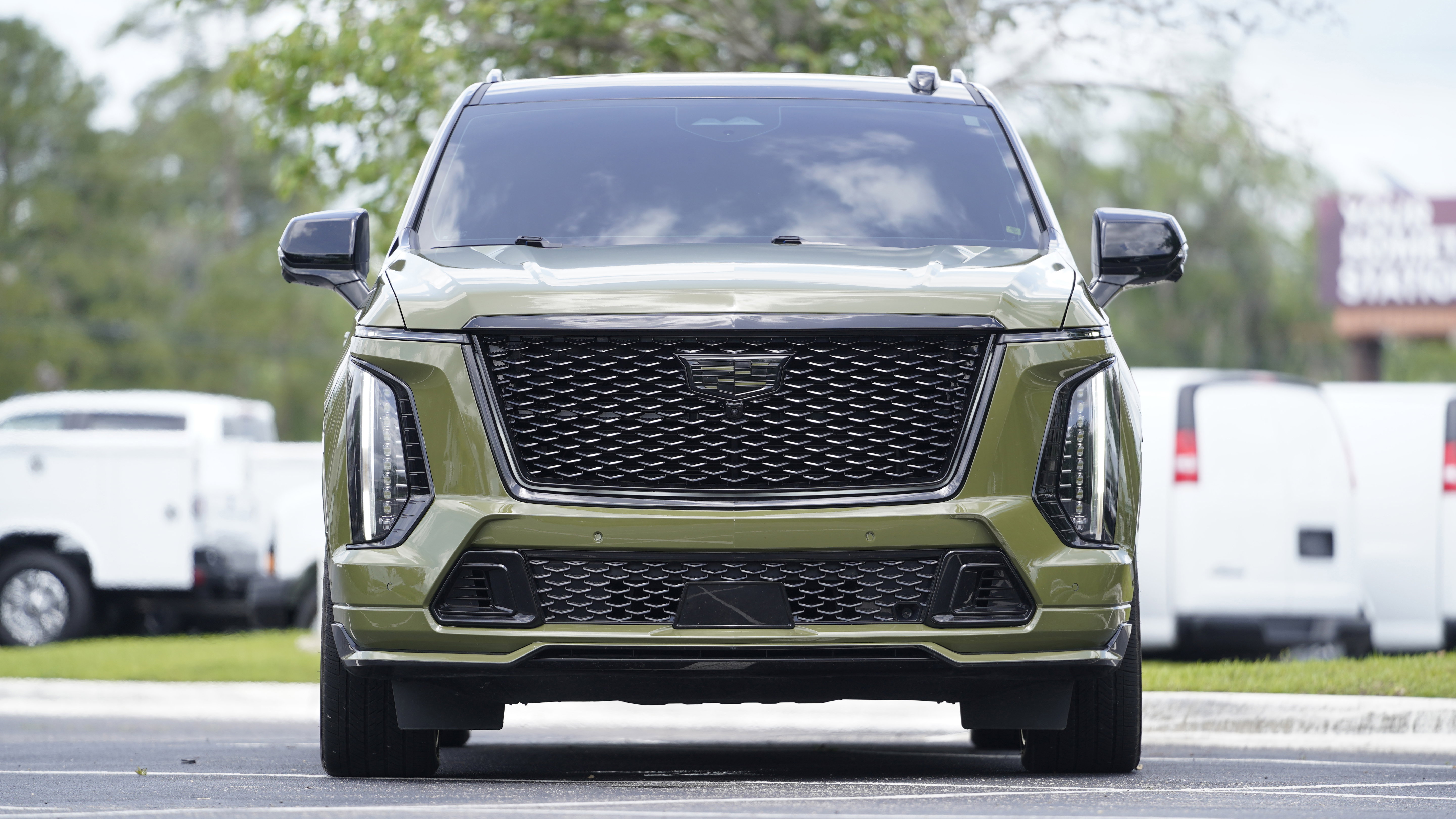 Used 2025 Cadillac Escalade ESV V AWD/4WD image 7