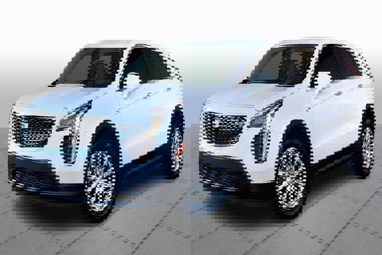 Used 2019 Cadillac XT4 Luxury image 1