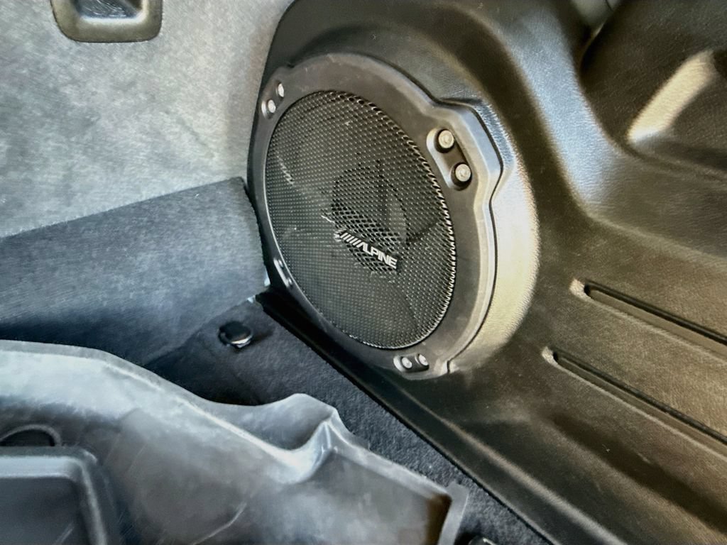 Certified 2023 Jeep Wrangler Unlimited Rubicon 4xe AWD/4WD image 31