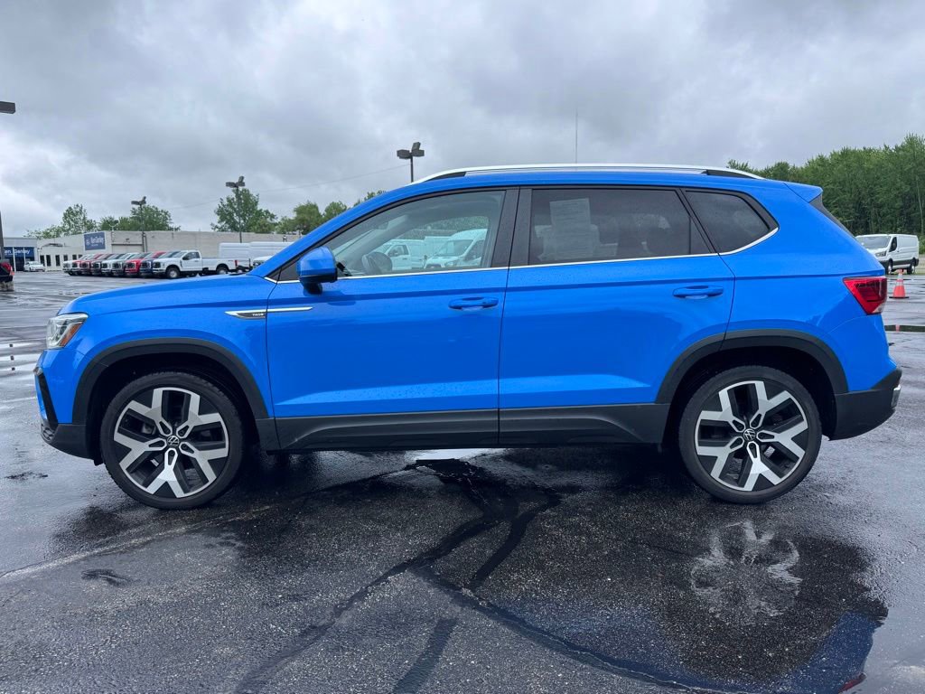 Used 2022 Volkswagen Taos SEL AWD/4WD image 4