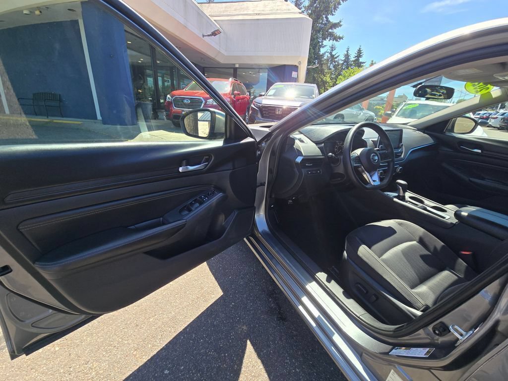 Used 2020 Nissan Altima 2.5 S FWD image 20