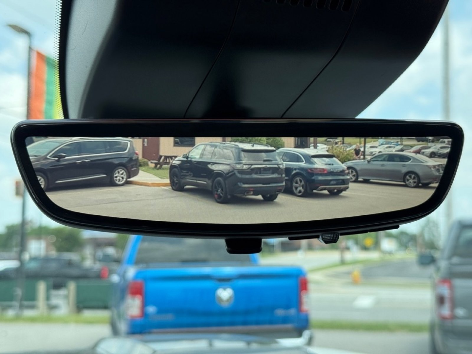 Used 2023 Chevrolet Silverado 1500 ZR2 w/ Technology Package image 26