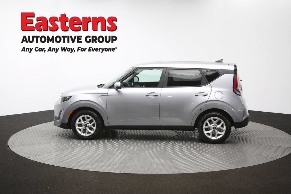 Used 2023 Kia Soul LX w/ Option Group 015 FWD image 60