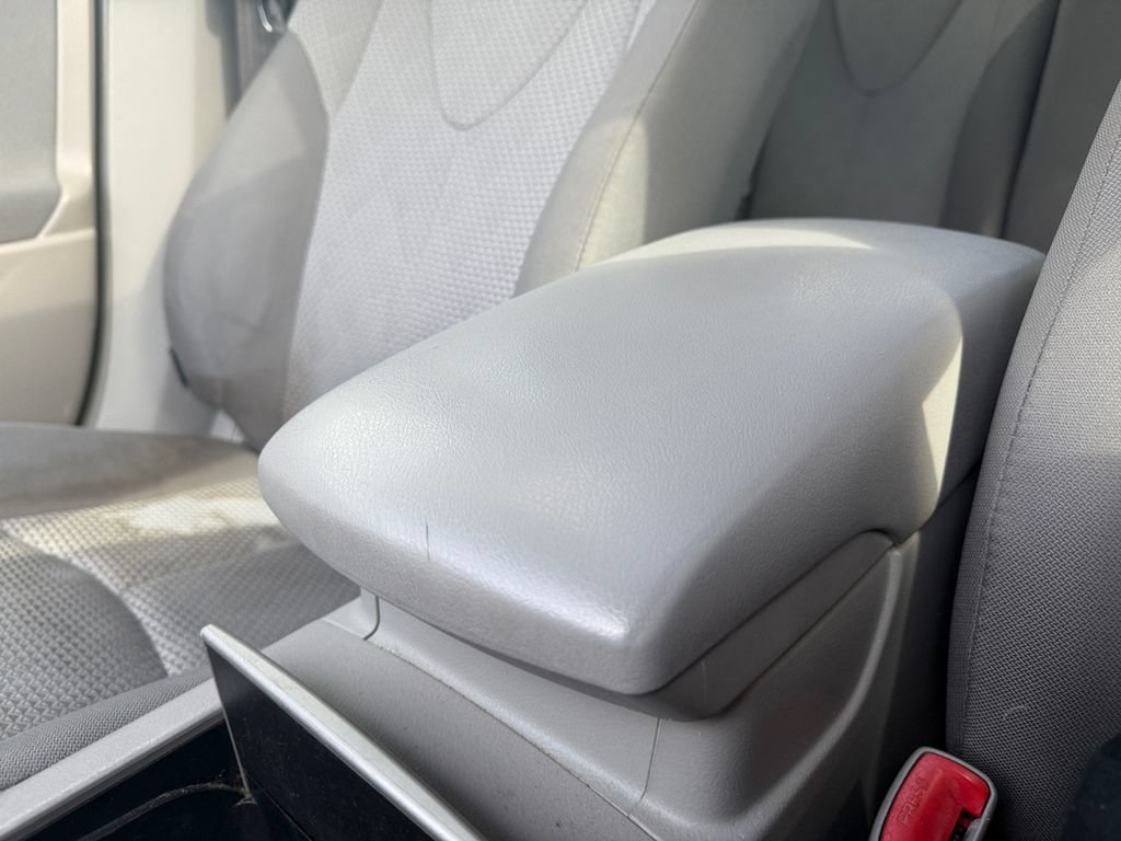 Used 2008 Toyota Camry SE FWD image 30