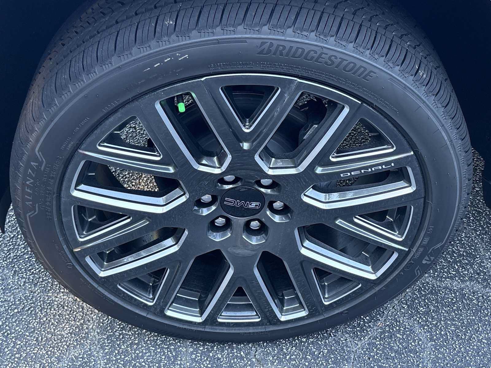 New 2027 GMC Yukon Denali Ultimate AWD/4WD image 22