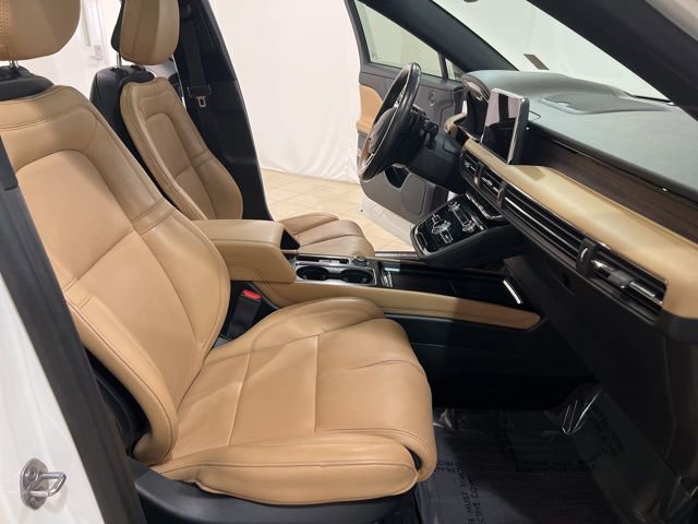 Used 2020 Lincoln Corsair Reserve w/ Equipment Group 202A image 14