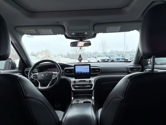 Certified 2021 Ford Explorer XLT w/ Equipment Group 202A image 19