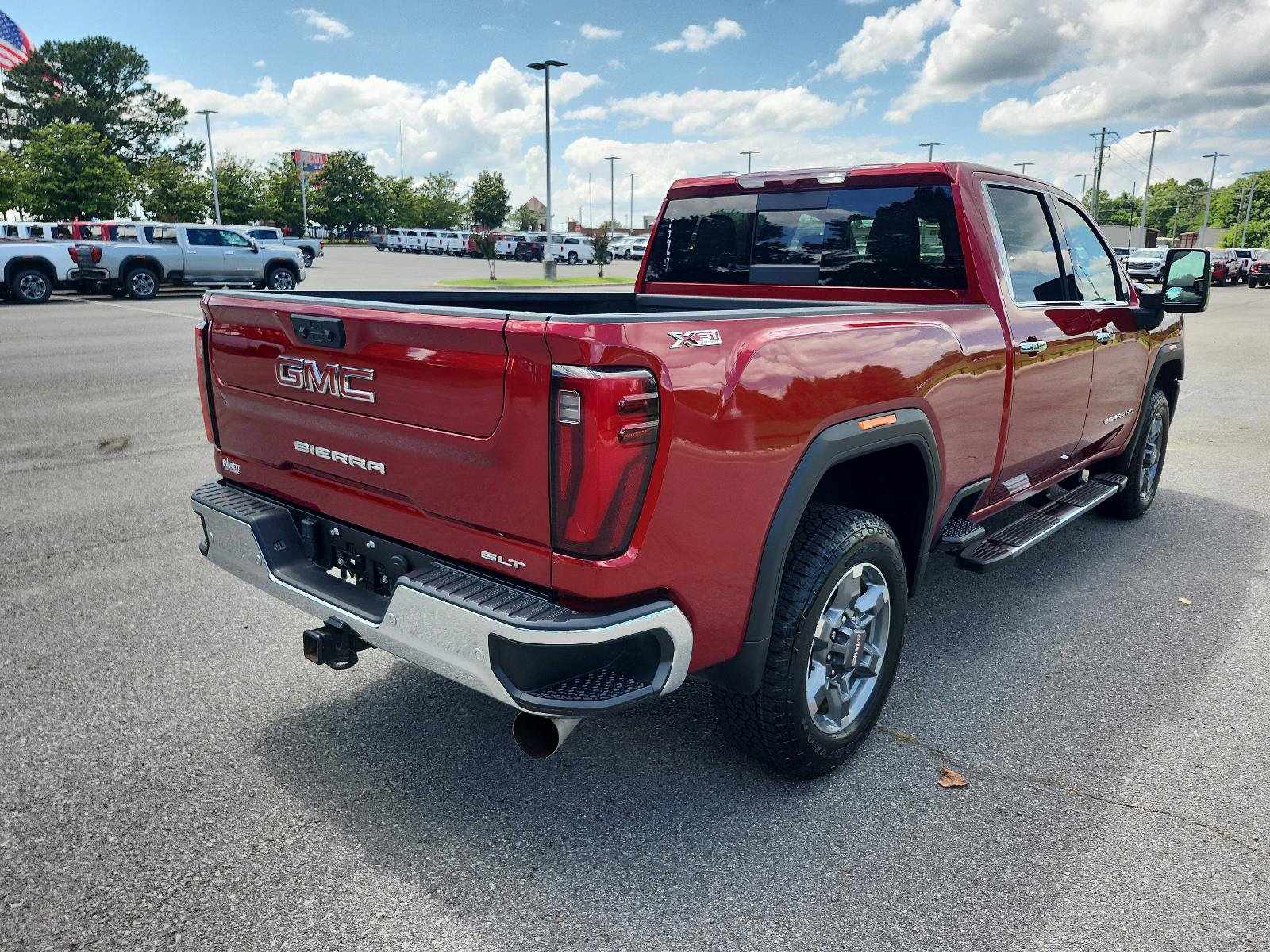Used 2025 GMC Sierra 2500 SLT w/ SLT Premium Package AWD/4WD image 3