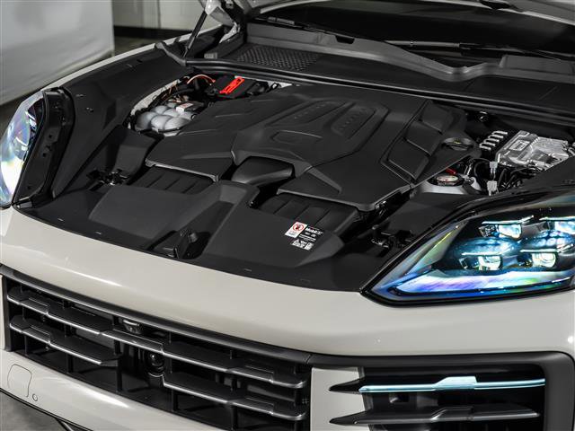 New 2026 Porsche Cayenne S image 15