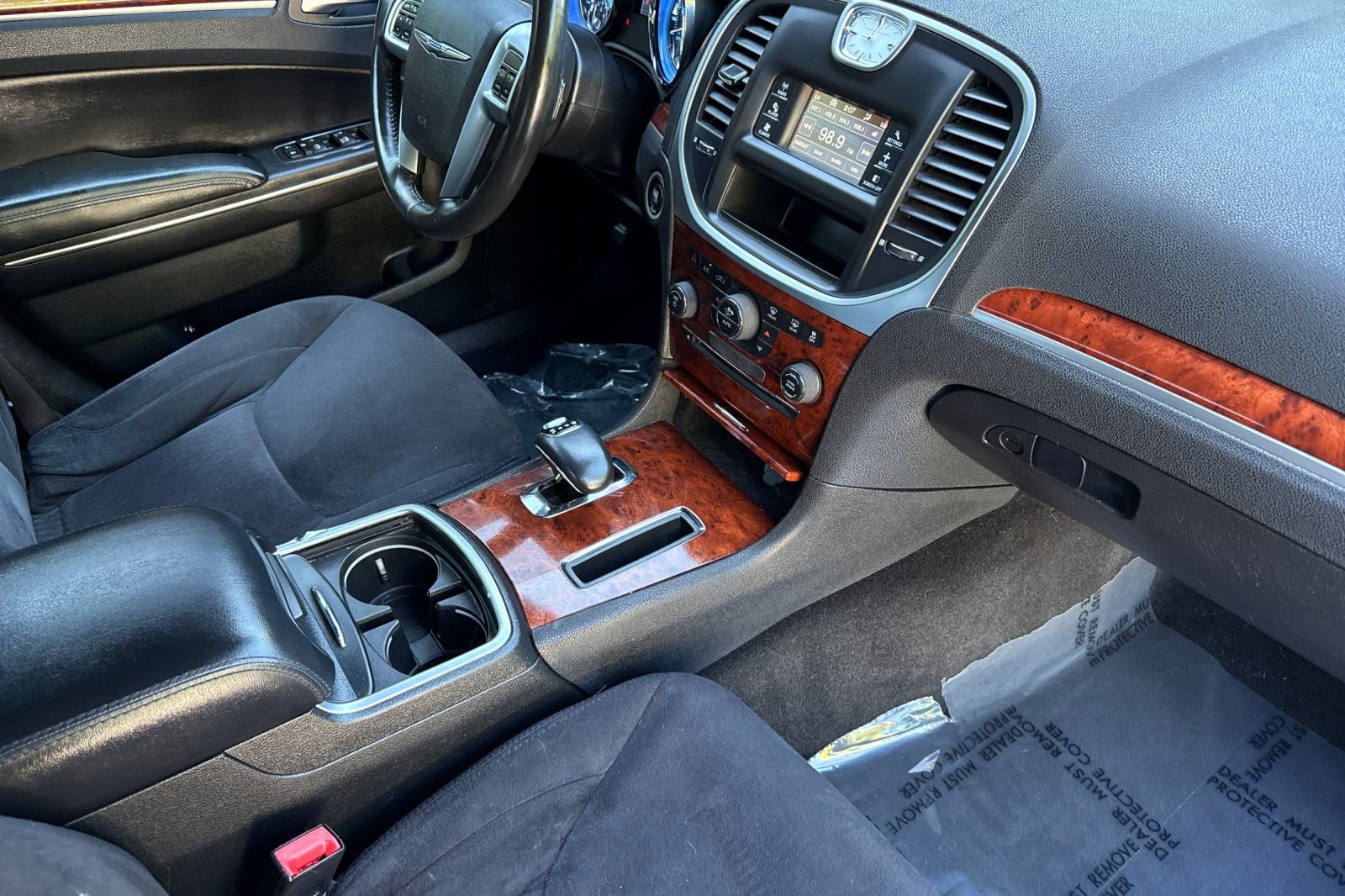 Used 2012 Chrysler 300 RWD image 16