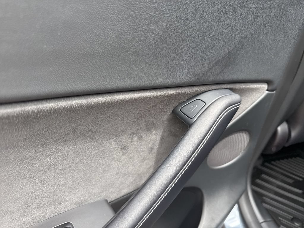 Used 2022 Tesla Model Y Performance AWD/4WD image 30