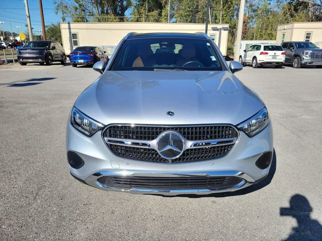 Used 2024 Mercedes-Benz GLC 300 4MATIC image 5