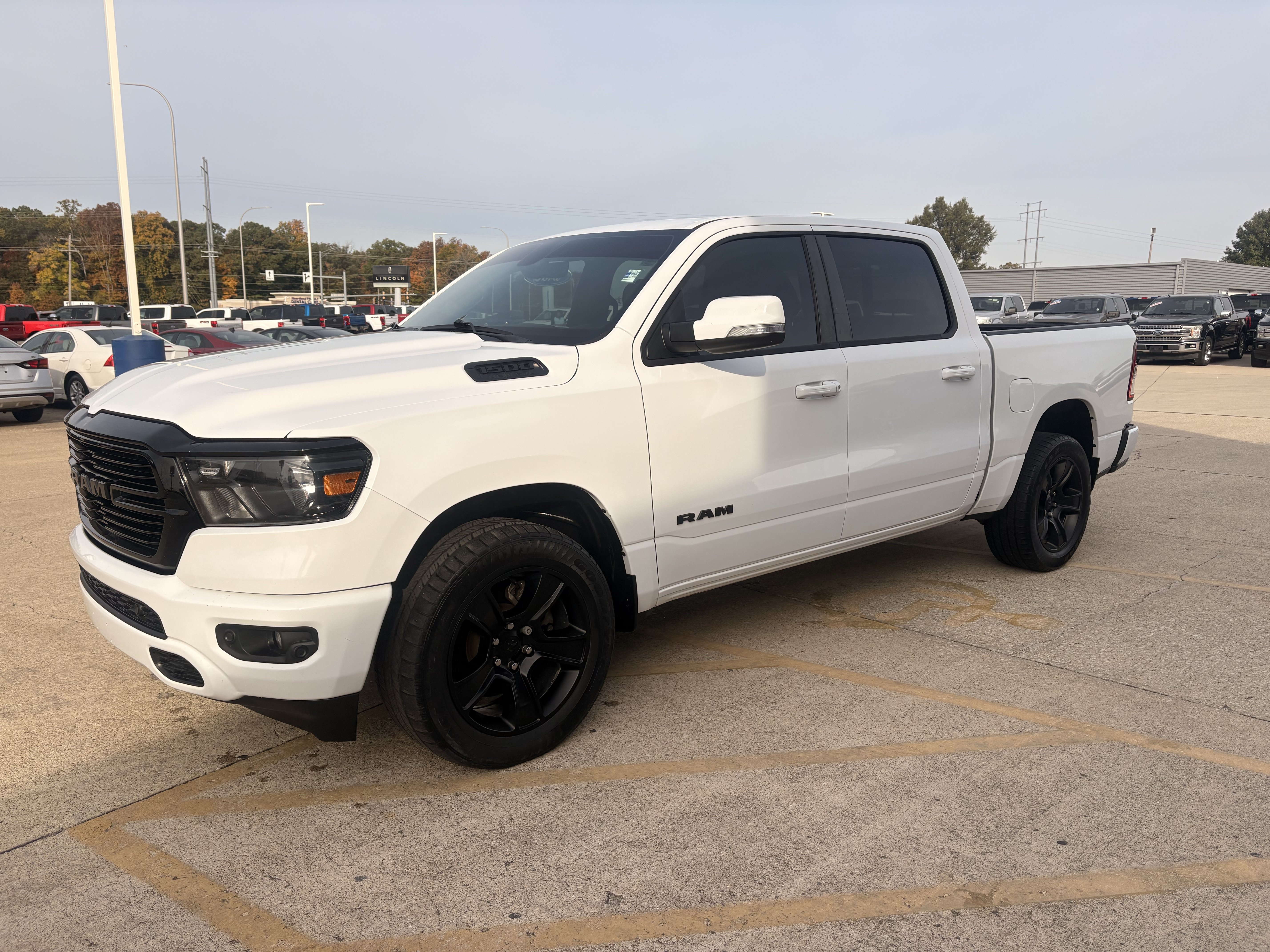 Used 2020 RAM 1500 Big Horn AWD/4WD image 3