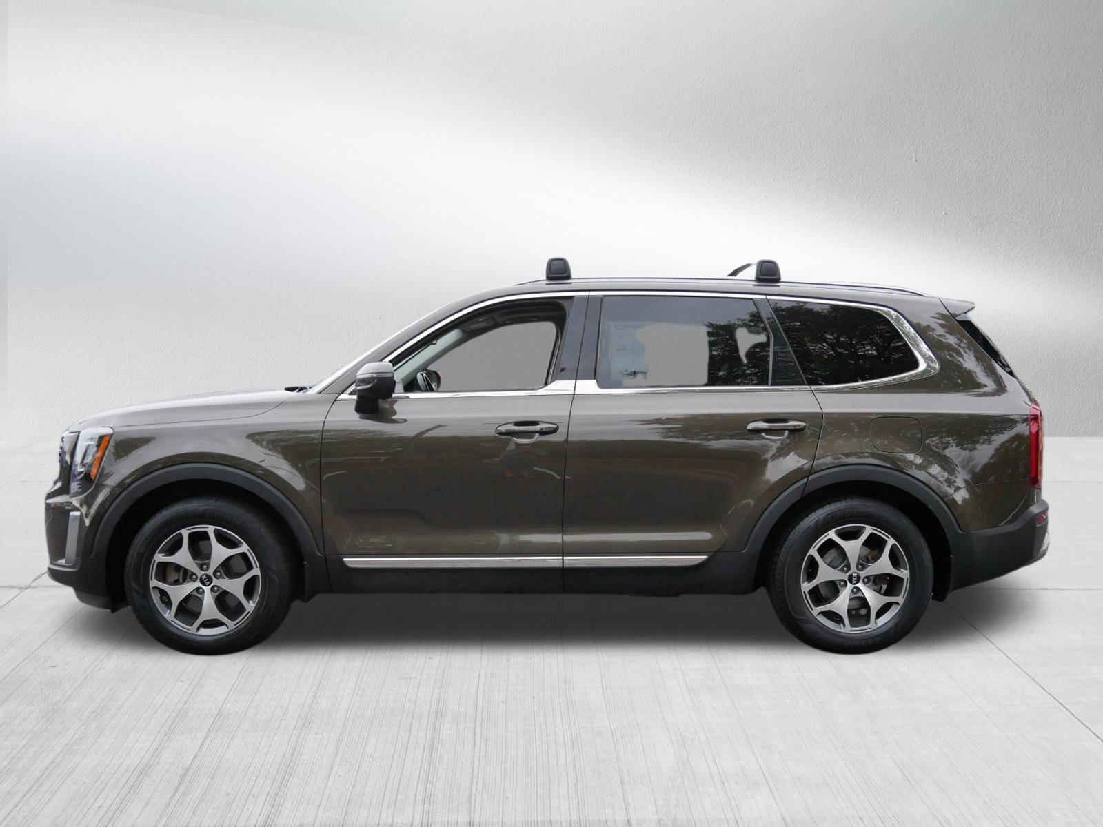 Used 2020 Kia Telluride EX w/ Towing Package AWD/4WD image 4