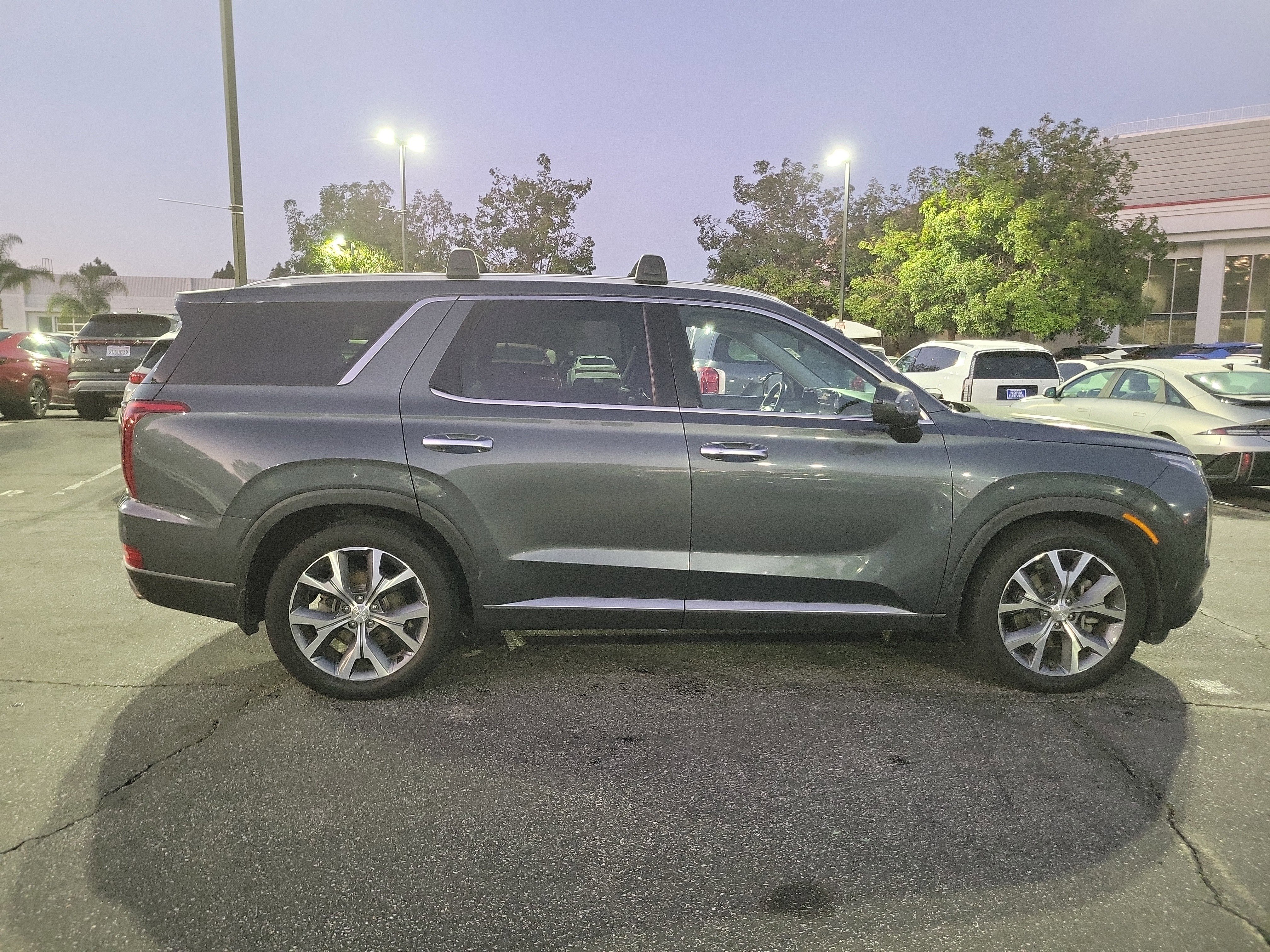 Used 2022 Hyundai Palisade SEL w/ 8P Bench Seat Package image 8