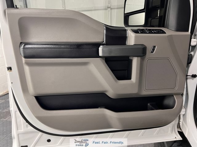 Used 2016 Ford F150 XLT AWD/4WD image 24