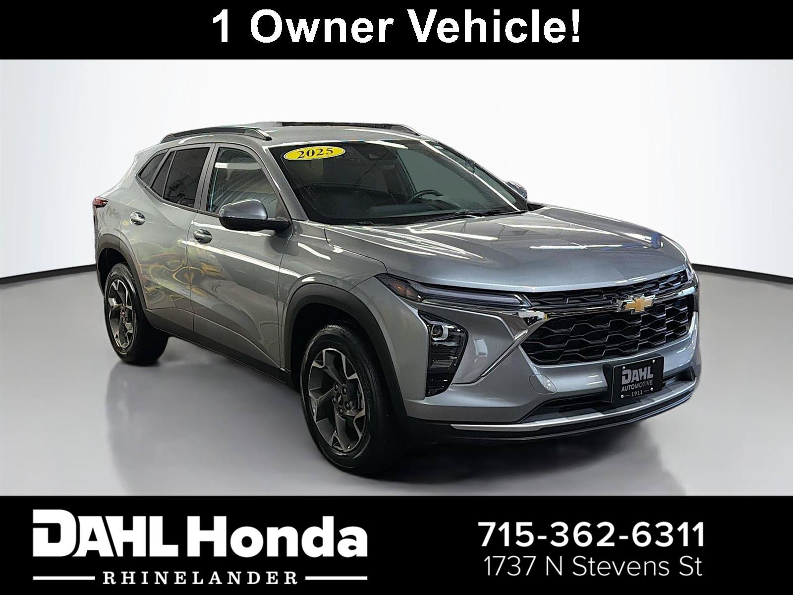 Used 2025 Chevrolet Trax LT w/ Driver Confidence Package FWD image 1