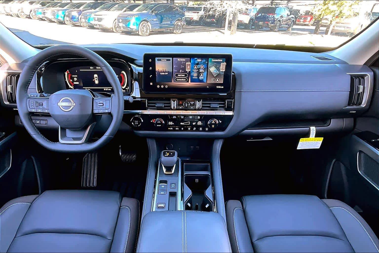 New 2026 Nissan Pathfinder SL image 5