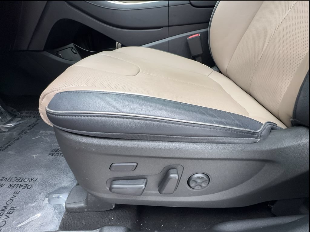 Used 2023 Hyundai Santa Fe Limited FWD image 22