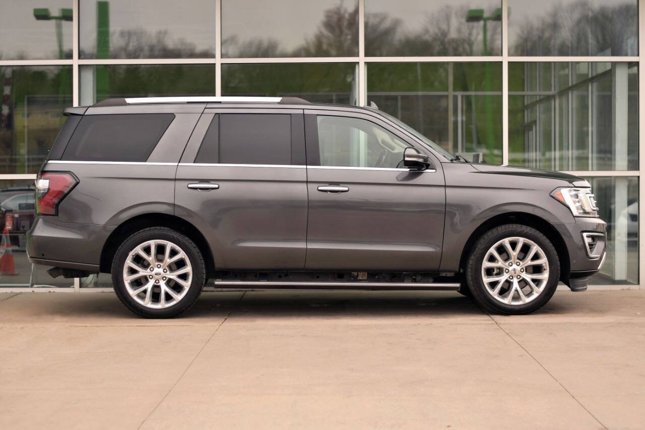 Used 2018 Ford Expedition Limited w/ Equipment Group 302A AWD/4WD image 8