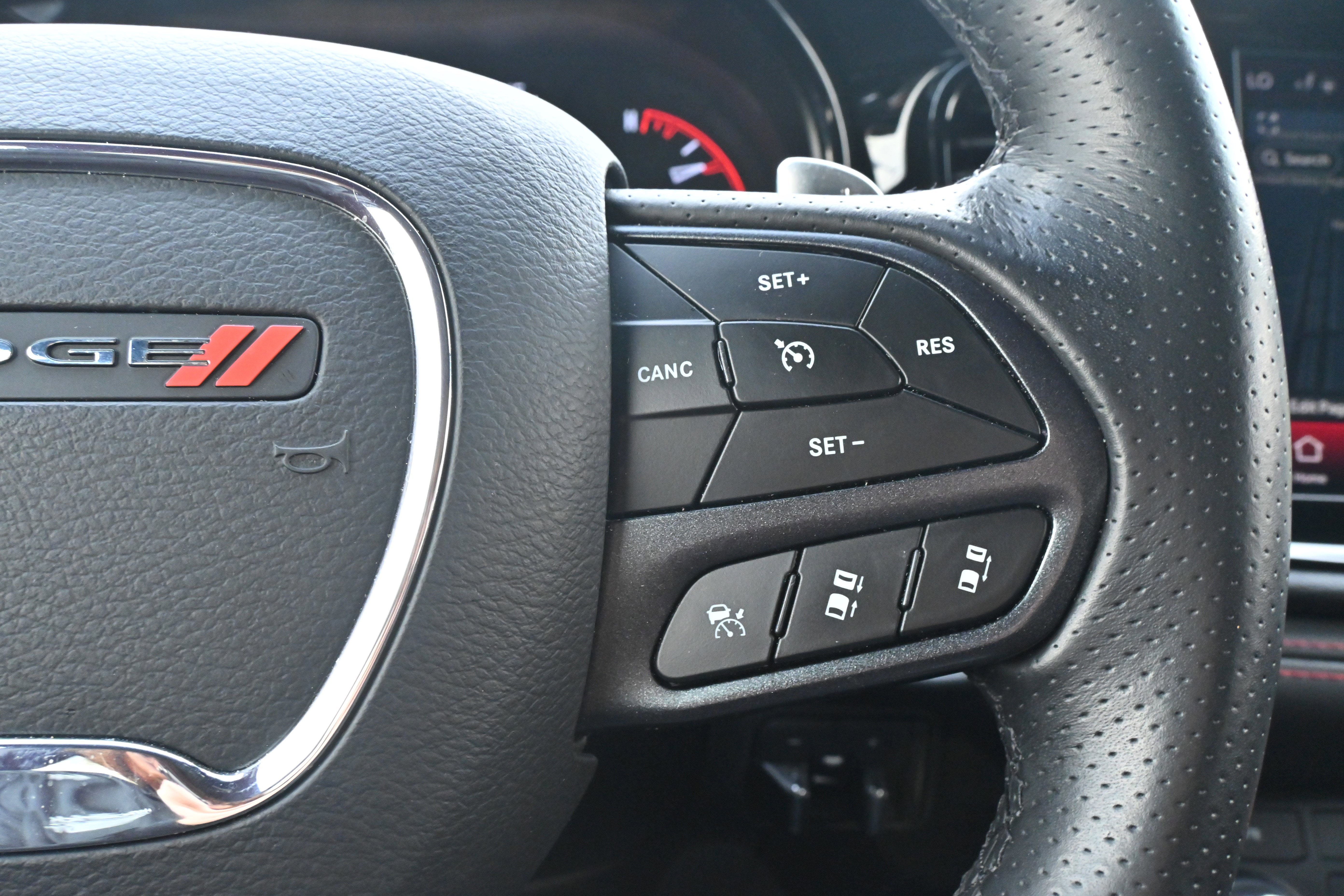 Used 2023 Dodge Durango GT image 31